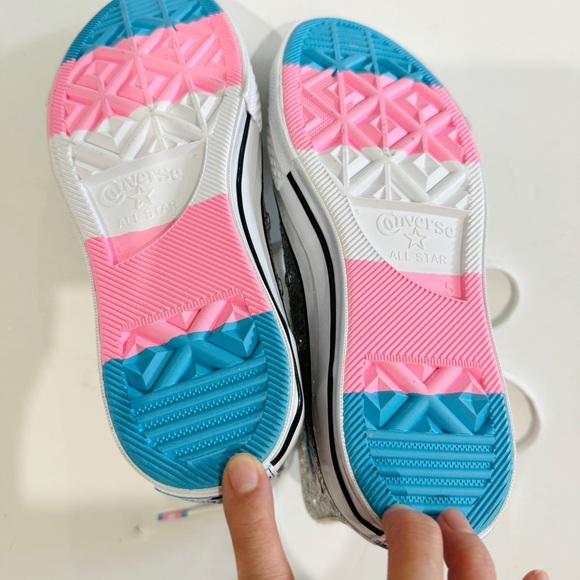 Converse Chuck 70 Pride Glitter High Top Sneaker NWOB - Picture 5 of 9